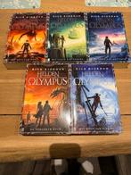 Helden van olympus - rick riordan - ZGAN, Boeken, Ophalen of Verzenden, Zo goed als nieuw