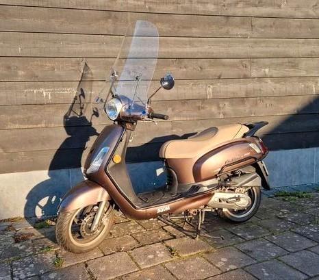 Nette Sym Fiddle 2, Fietsen en Brommers, Scooters | SYM, Gebruikt, Overige modellen, Benzine, Ophalen