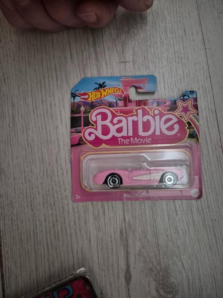 Hot Wheels Barbie The Movie 1956 Pink Corvette let op, Hobby en Vrije tijd, Modelauto's | Overige schalen, Nieuw, Auto, Ophalen of Verzenden