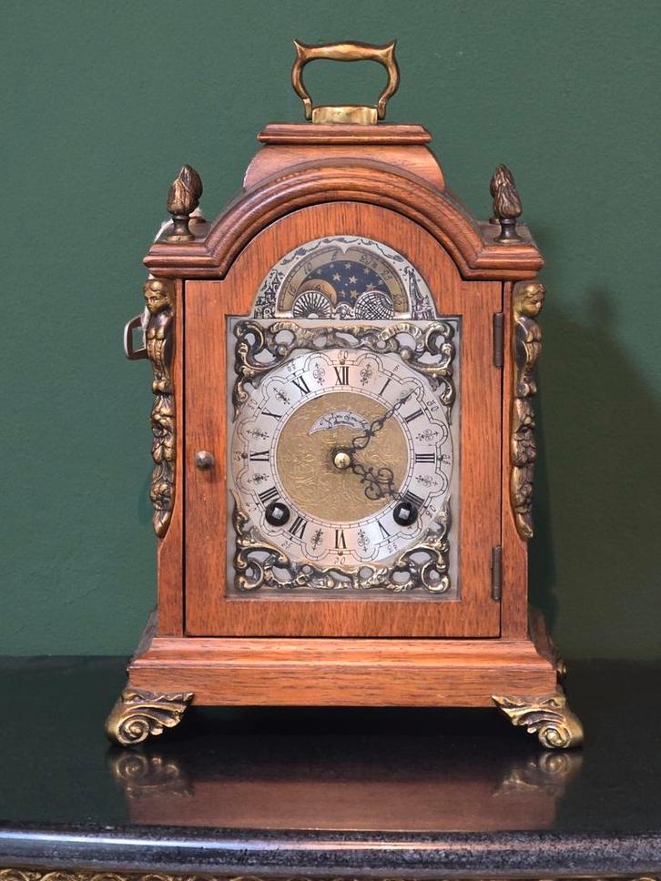 Engelse tafelklok – John Smith London – moonphase – messing, Antiek en Kunst, Antiek | Klokken, Ophalen of Verzenden