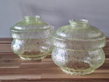 Uranium Crackle Glas Lampenkappen Set van 2 beschikbaar voor biedingen