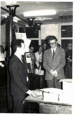 Foto van Simon Carmiggelt en Christiaan Heeneman., Antiek en Kunst, Ophalen of Verzenden