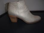 Goudkleurige lage laarsjes maat 39 van MOOY , ZGAN, Kleding | Dames, Overige kleuren, Ophalen of Verzenden, Zo goed als nieuw