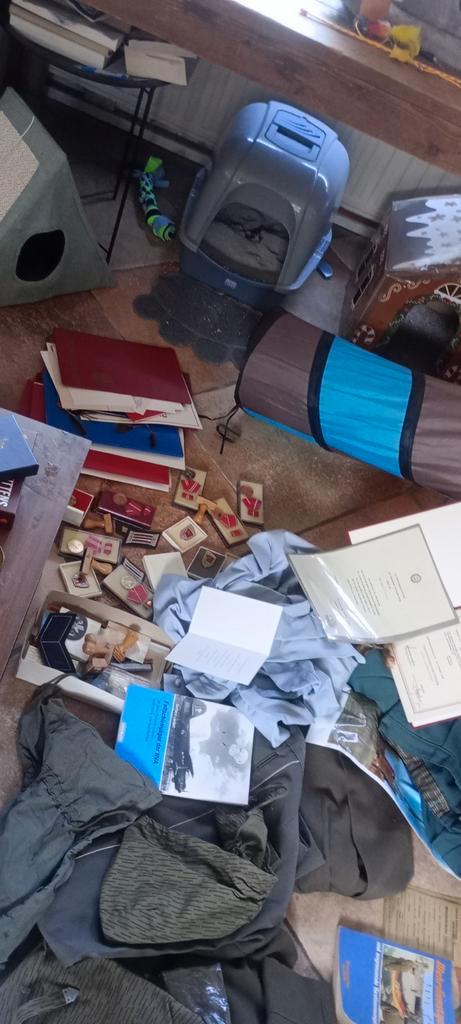 DDR NVA mfs uniform jas grenztruppen verzameling grote part, Verzamelen, Militaria | Algemeen, Landmacht, Embleem of Badge, Duitsland