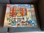 LEGO Creator Expert 10264 Corner Garage, Kinderen en Baby's, Speelgoed | Duplo en Lego, Ophalen of Verzenden, Zo goed als nieuw
