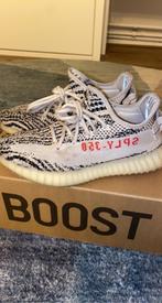 Yeezy boost 350 zebra maat 39 1/3, Kleding | Heren, Schoenen, Gedragen, Ophalen of Verzenden, Wit, Sneakers of Gympen