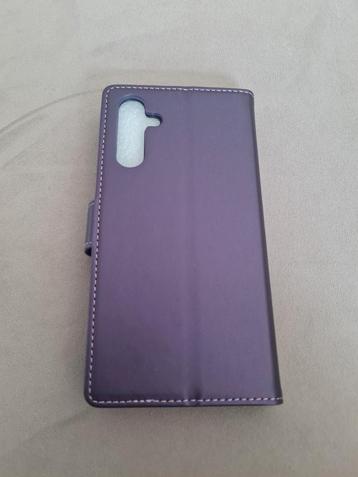 Paarse Telefoonhoesje met Flap beschikbaar voor biedingen