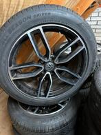 Allseason/ winterser Volkswagen Tiguan, Auto-onderdelen, Banden en Velgen, 19 inch, Banden en Velgen, Ophalen of Verzenden, 235 mm
