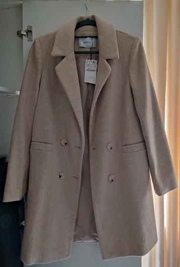 [Stradivarius] winter jas (nooit gedragen) beschikbaar voor biedingen