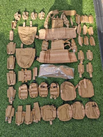 Grote hoeveelheid Profile Equipment Raider items. beschikbaar voor biedingen