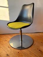 Stoel: B-design draaistoel, Huis en Inrichting, Fauteuils, Ophalen, Zo goed als nieuw, Kunststof