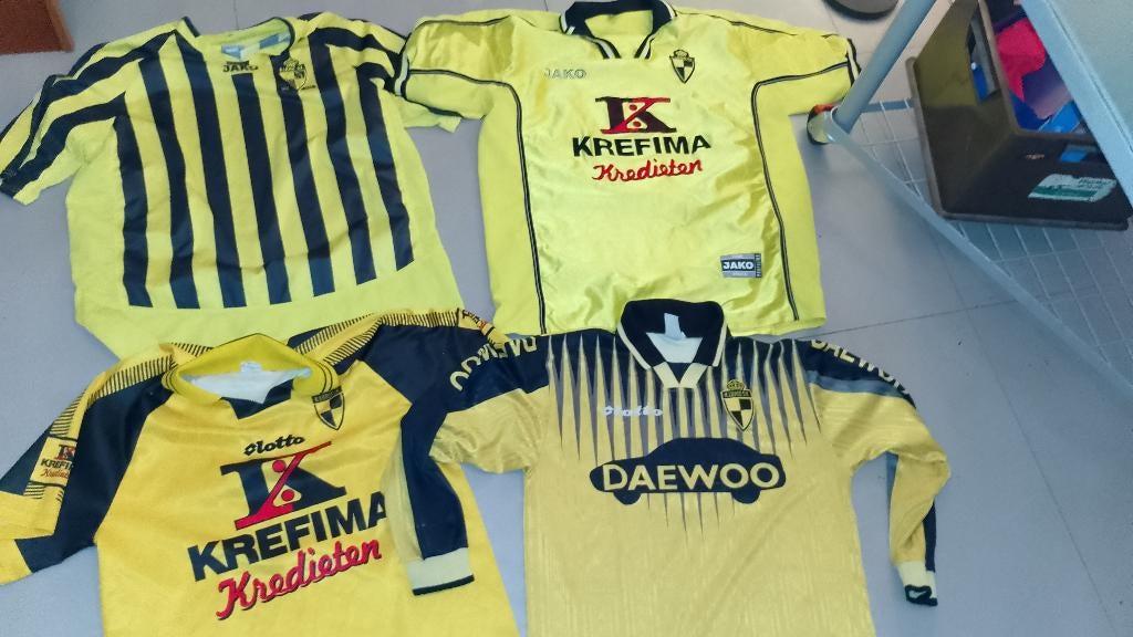 4 retro vintage classic voetbalshirts K Lierse Sk, Verzenden, Gebruikt, Buitenlandse clubs, Shirt