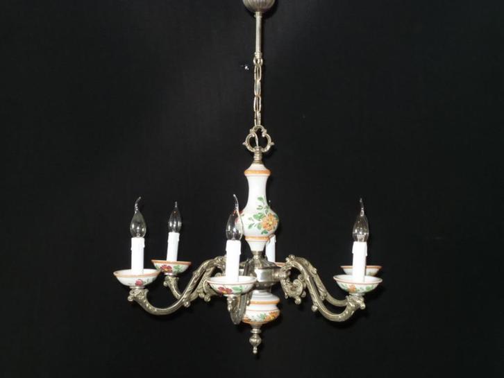 Klassieke italiaanse kroonluchter met porseleinen schalen en, Huis en Inrichting, Lampen | Kroonluchters, Gebruikt, Ophalen