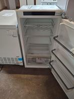 Bosch inbouw koelkast deur op deur systeem showroommodel, Zonder vriesvak, Minder dan 45 cm, Robert-Bosch-Platz 1, 70839 Gerlingen, Germany