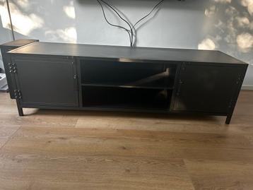 Metalen TV-meubel Castello - Industrieel beschikbaar voor biedingen