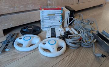 Nintendo Wii pakket – Compleet met 2 consoles, 13 games etc beschikbaar voor biedingen