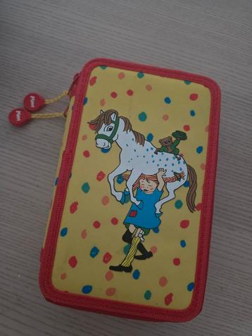 Etui pippi langkous met pippi langkpus potloden beschikbaar voor biedingen