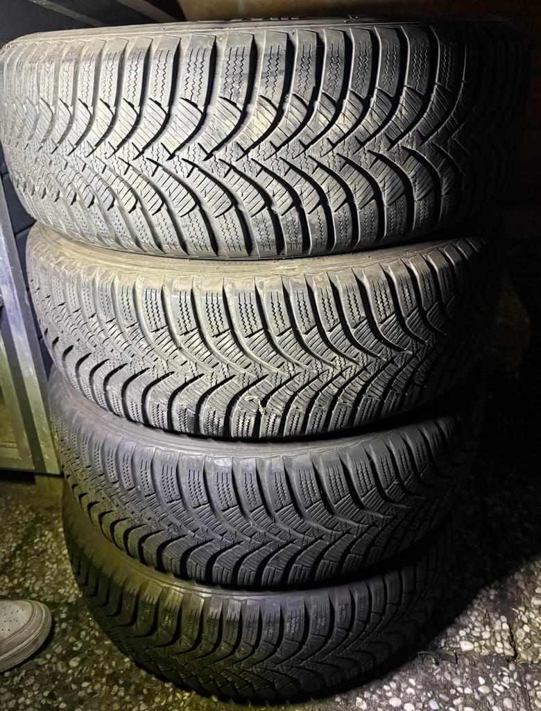 ️ Set van 4 Winterbanden Hankook 195 60 16 M+ S Mud & Snow., Eén persoon, Cadeaubon