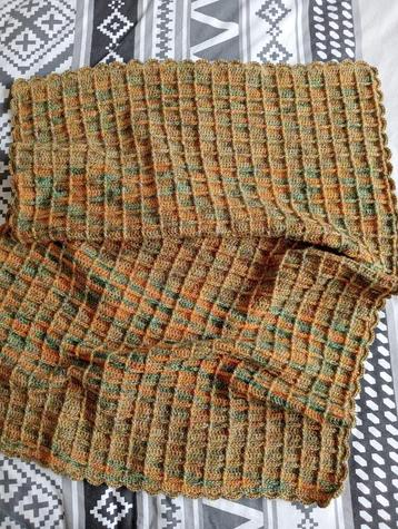 Nieuw geel/groen gehaakt babydeken /babykleed beschikbaar voor biedingen