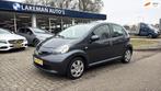Toyota Aygo 1.0-12V + Carplay Navi 1e Eigenaar Huurkoop Inru, Auto's, Toyota, Voorwielaandrijving, 4 stoelen, 68 pk, Origineel Nederlands