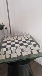 Marmeren Schaakbord met Glazen Stukken - Compleet, Een of twee spelers, Ophalen of Verzenden, Zo goed als nieuw