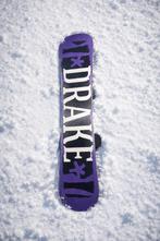 Drake Charm 143 snowboard met Burton Stiletto M bindingen, Sport en Fitness, Snowboarden, Ophalen, Gebruikt, Board