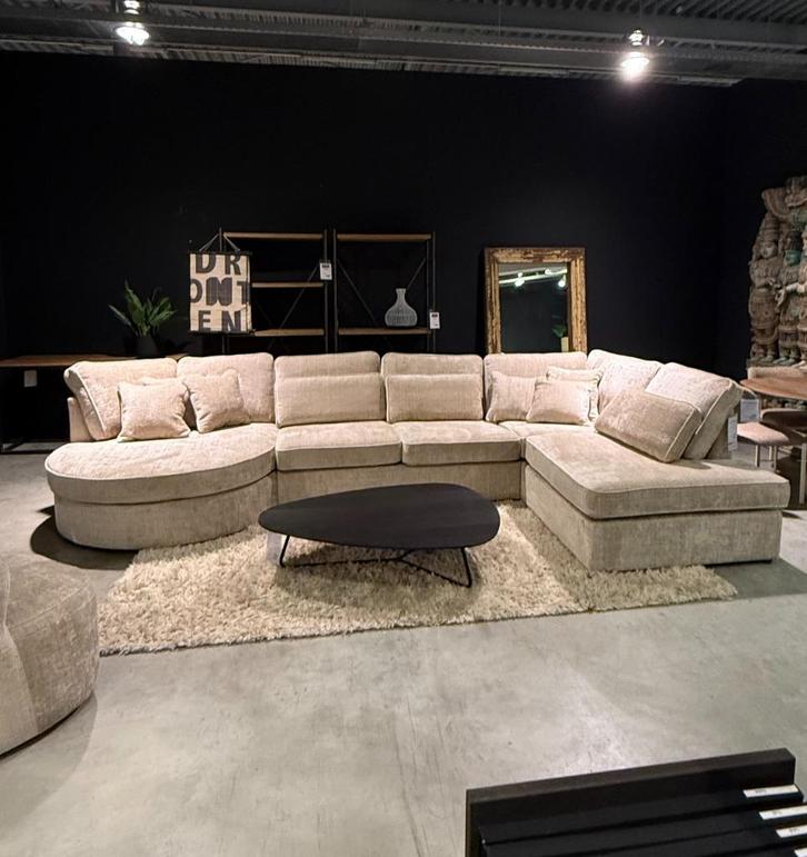 Luxe grote hoekbank banken taupe beige lifestyle, Huis en Inrichting, Banken | Complete zithoeken, Nieuw, Stof, Ophalen