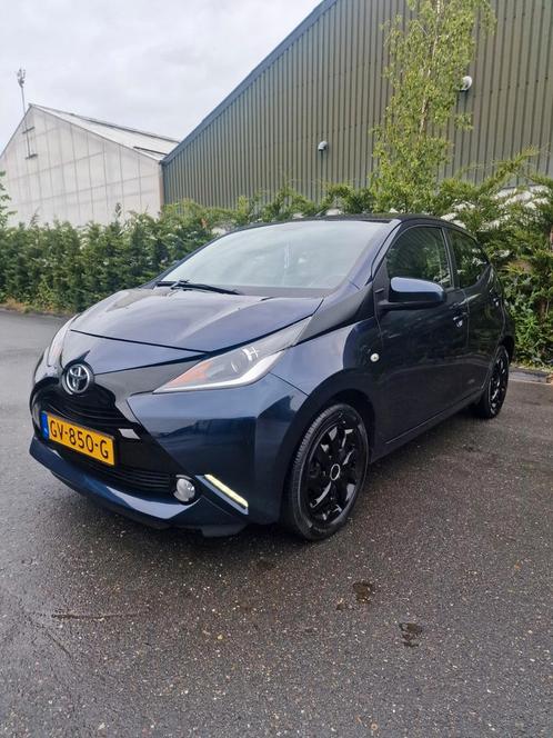 Toyota Aygo 1.0 Vvt-i Nieuwe Koppeling Airco Cruise control, Auto's, Toyota, Bedrijf, Aygo, ABS, Achteruitrijcamera, Adaptieve lichten