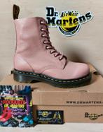 Dr. Martens 1460 Pascal, Peach Beige Virginia Maat: 37 UK4, Kleding | Dames, Schoenen, Nieuw, Lage of Enkellaarzen, Ophalen of Verzenden