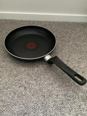 Tefal koekenpan 24,5cm - als nieuw - geschikt voor gas - beschikbaar voor biedingen