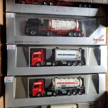 CONHTAINER TRUCKS + DIVERS 1:87-H0 beschikbaar voor biedingen