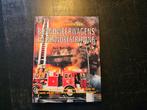 Brandweerwagens Encyclopedie - Neil Wallington, Gelezen, Ophalen of Verzenden, Los deel, Overige onderwerpen