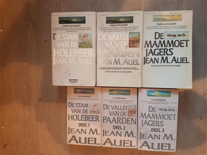2x jean m. auel-aardkinderen-goede staat-losse verkoop, Boeken, Fantasy, Zo goed als nieuw, Ophalen of Verzenden