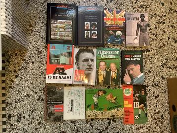 Diverse voetbalboeken beschikbaar voor biedingen