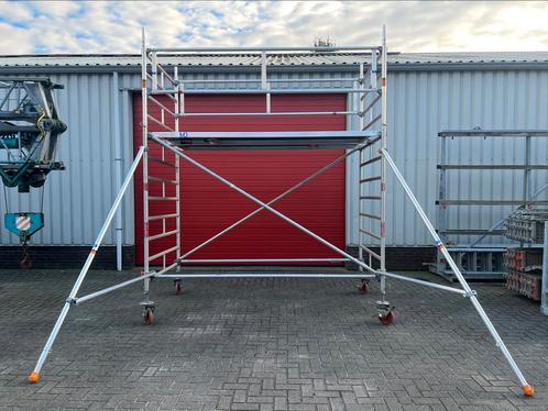 Rolsteiger Layher - VERHUUR, Doe-het-zelf en Verbouw, Steigers, Zo goed als nieuw, Rolsteiger of Kamersteiger, 5 meter of hoger