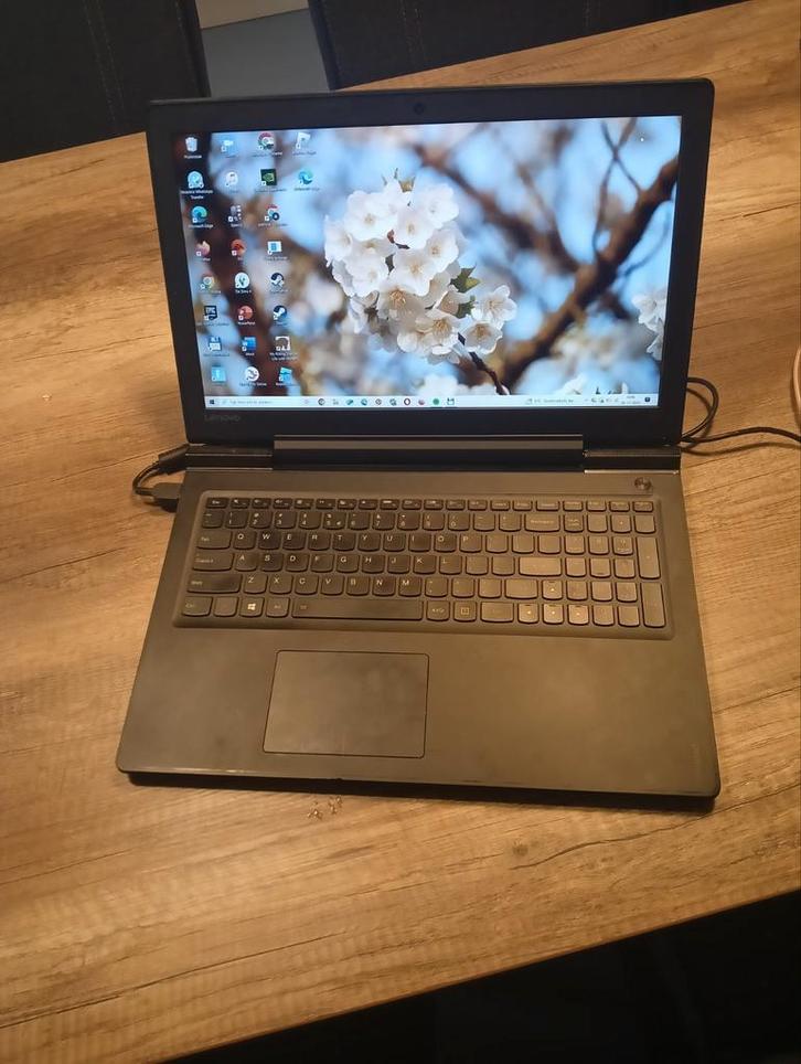 Uitstekende Lenovo game Laptop core I7 16MB RAM, Computers en Software, Windows Laptops, Zo goed als nieuw, 15 inch, SSD, 2 tot 3 Ghz