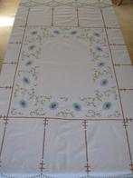 Fraai hand geborduurd tafelkleed 6 servetten perfecte staat., Ophalen of Verzenden