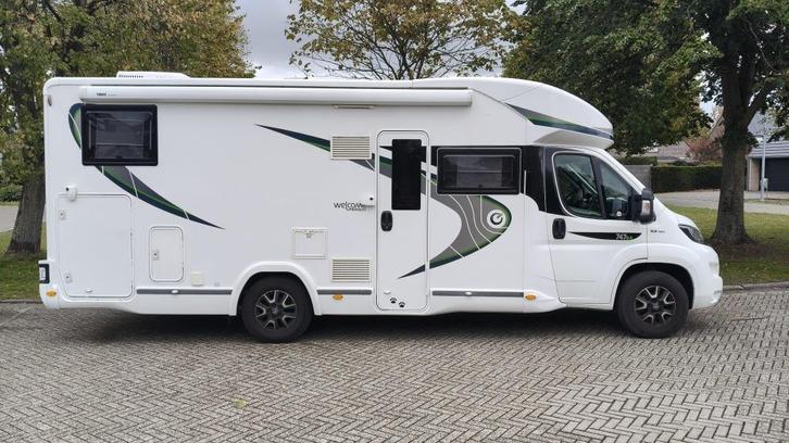 Top occasie! camper chausson 747 welcome premium, Caravans en Kamperen, Campers, Particulier, tot en met 4, Half-integraal, Chausson