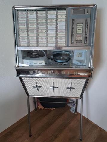 Rock-Ola 1484 wand jukebox beschikbaar voor biedingen
