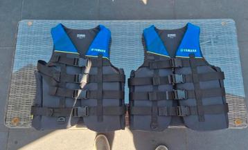 2 Splinternieuwe Yamaha zwemvesten! beschikbaar voor biedingen