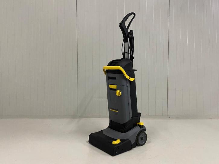 KARCHER SCHROBMACHINE BR 30/4 C 2021, Doe-het-zelf en Verbouw, Reinigingsmachines, Zo goed als nieuw, Schrobmachine, Ophalen of Verzenden