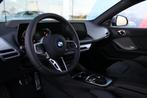 BMW 1 Serie 120 High Executive M Sport Automaat / Sportstoel, Zwart, 156 pk, 3 cilinders, Zilver of Grijs