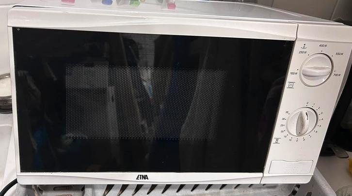 Etna Magnetron, Witgoed en Apparatuur, Magnetrons, Gebruikt, Vrijstaand, Magnetron, 45 tot 60 cm, Draaiplateau, Ophalen