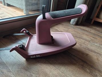 Roze Kid-sit meerijplankje voor aan de wagen beschikbaar voor biedingen