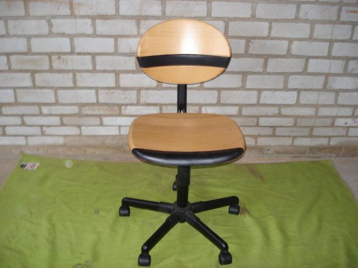 mooie degelijke bureau stoel, Huis en Inrichting, Bureaustoelen, Zo goed als nieuw, Bureaustoel, Bruin, Ophalen