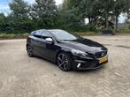 Volvo V40 2.0 D2 120PK 2015 Zwart, Auto's, Voorwielaandrijving, Zwart, 1969 cc, Leder en Stof
