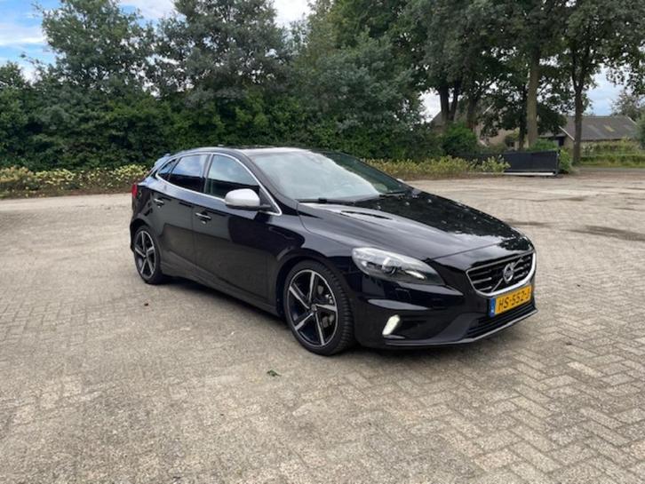 Volvo V40 2.0 D2 120PK 2015 Zwart, Auto's, Volvo, Particulier, V40, ABS, Achteruitrijcamera, Airbags, Airconditioning, Bluetooth