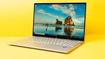HP Pavilion x360 15-br010nd Convertible touch i3-7th laptop beschikbaar voor biedingen