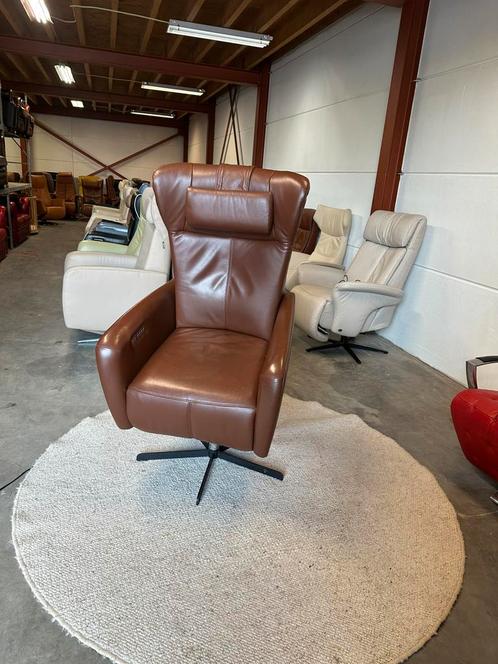 Bruine leren relax fauteuil sta op stoel Prominent Sorisso, Huis en Inrichting, Fauteuils, Zo goed als nieuw, Leer, 75 tot 100 cm