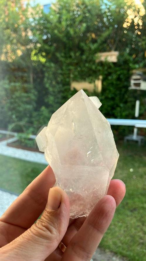 Bergkristal F | 10x6x4 cm | 185 gram, Verzamelen, Mineralen en Fossielen, Mineraal, Ophalen of Verzenden